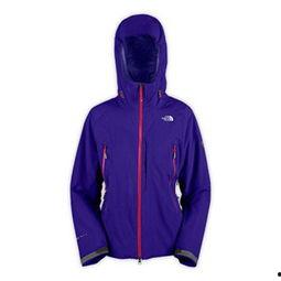 国产女士冲锋衣测评视频,保暖防风，时尚与实用的完美结合