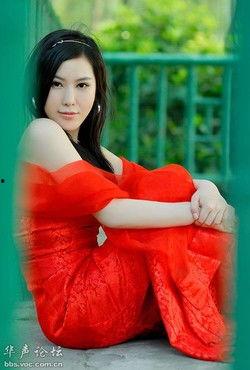 国产里谁是极品美女视频,惊艳时光，美得不可方物